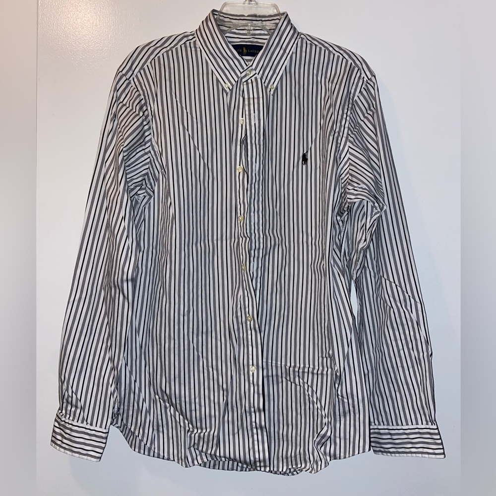 Ralph Lauren men’s button down collar dress shirt.